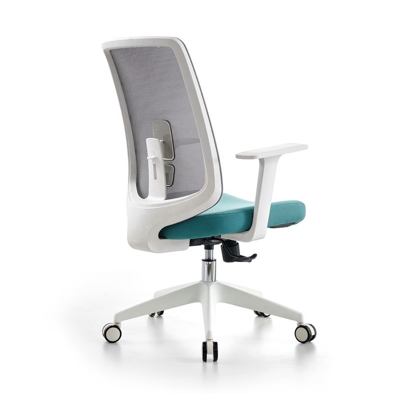 Chaise de bureau exécutive Y-Mail avec conception en maille pivotante et haut soutien du dos