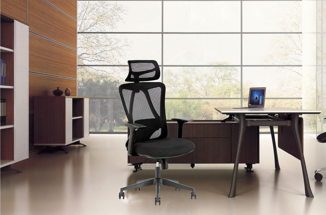 Chaise pivotante réglable haute arrière avec coussin de siège confortable et accoudoir 3D