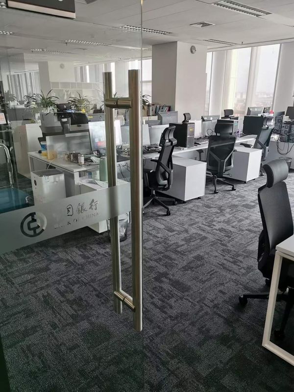 Chaise de bureau réglable à dos haut avec support lombaire